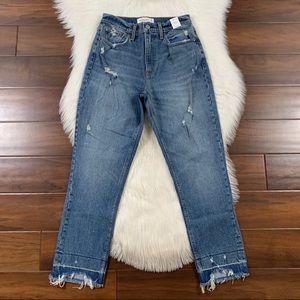Abercrombie and Fitch Womens Size 27 / 4R High Rise Mom Jeans